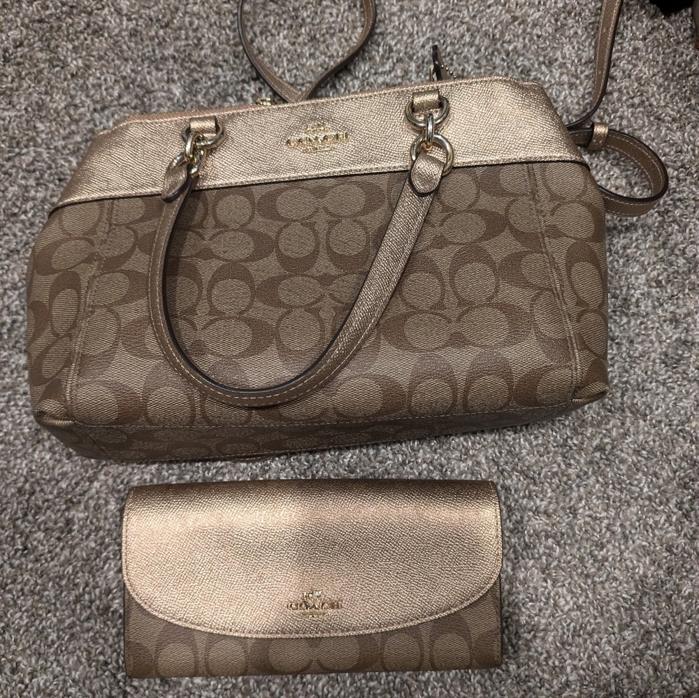 Rose gold coach purse and wallet